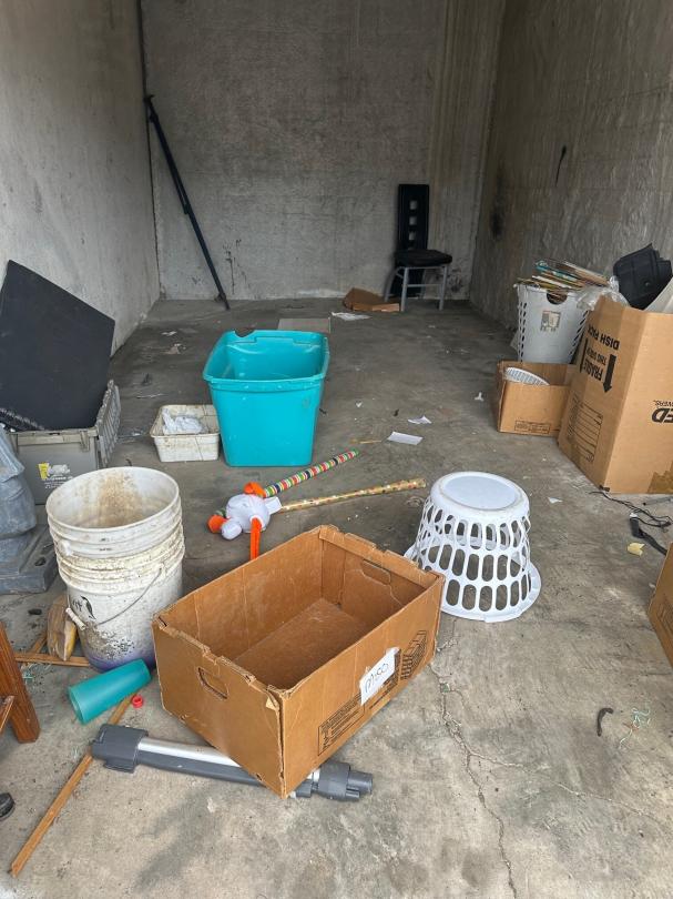 Storage Unit Auction in Jackson, MS at Tellus Self Storage McDowell